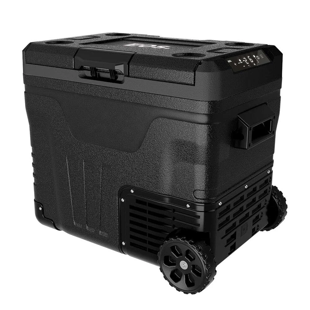 Freezer e Geladeira Portátil Eos 50 Litros Dupla Ação Quadrivolt Preto Efc50 110v/220v/12v/24v
